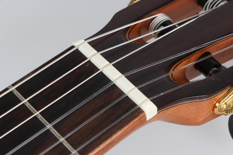 Classical Guitar Nut OSKAR MARTIN QQ01B